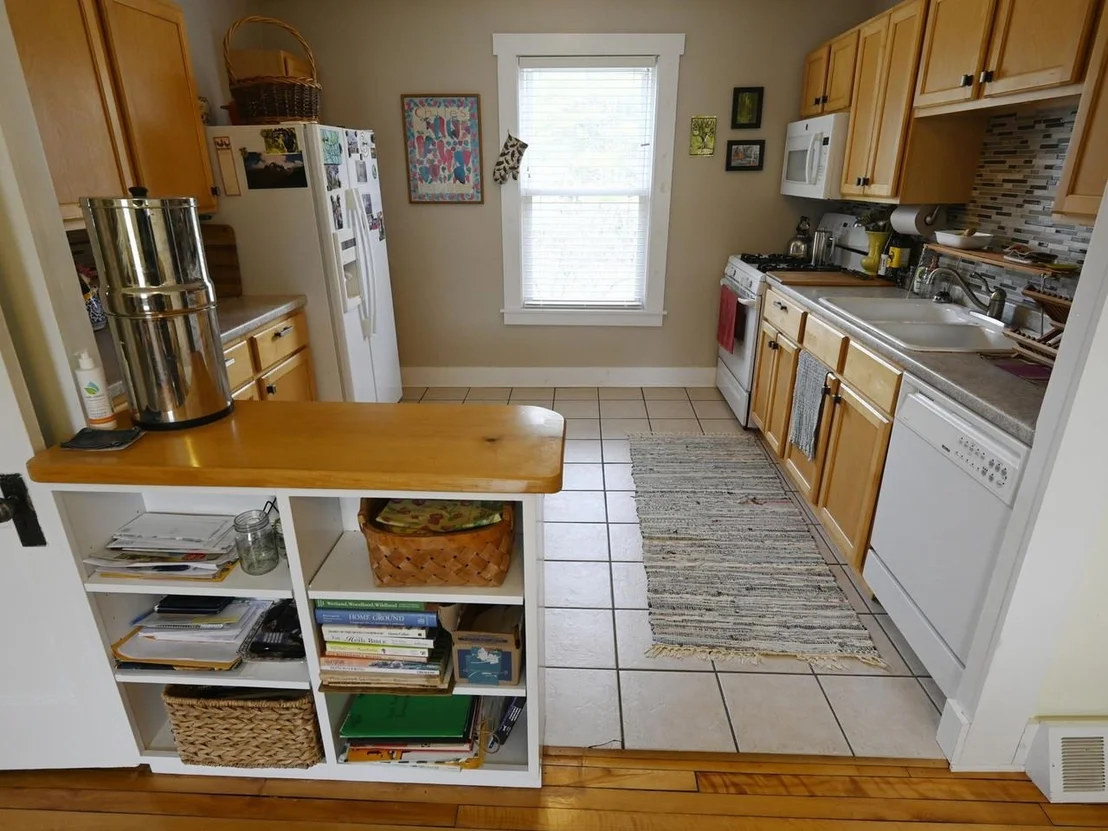 Photo of 4614 Brook
