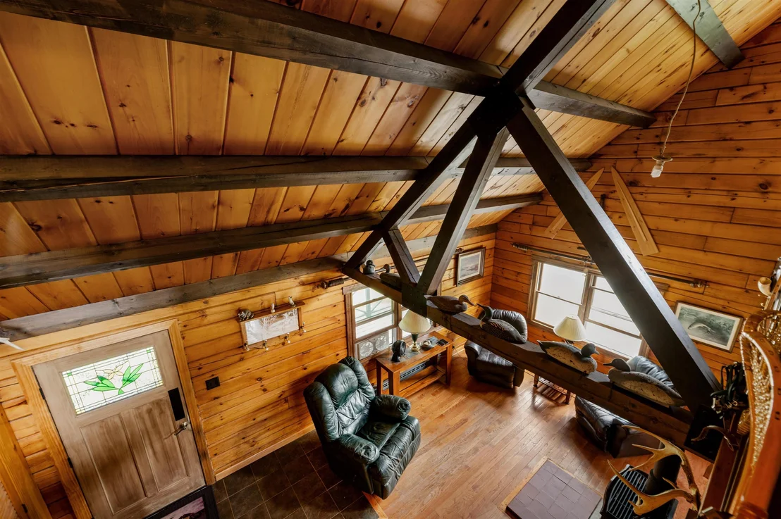 Photo of 44 Dubeau