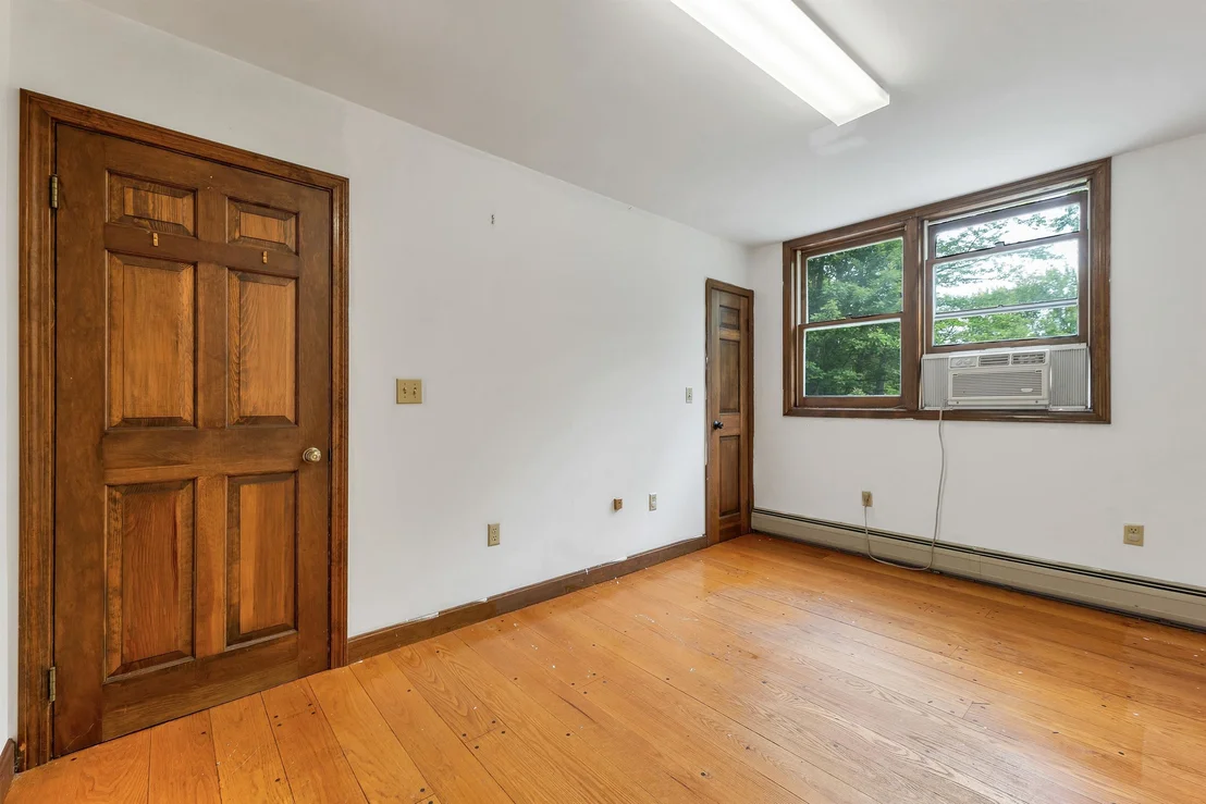 Photo of 263 Upper Troy