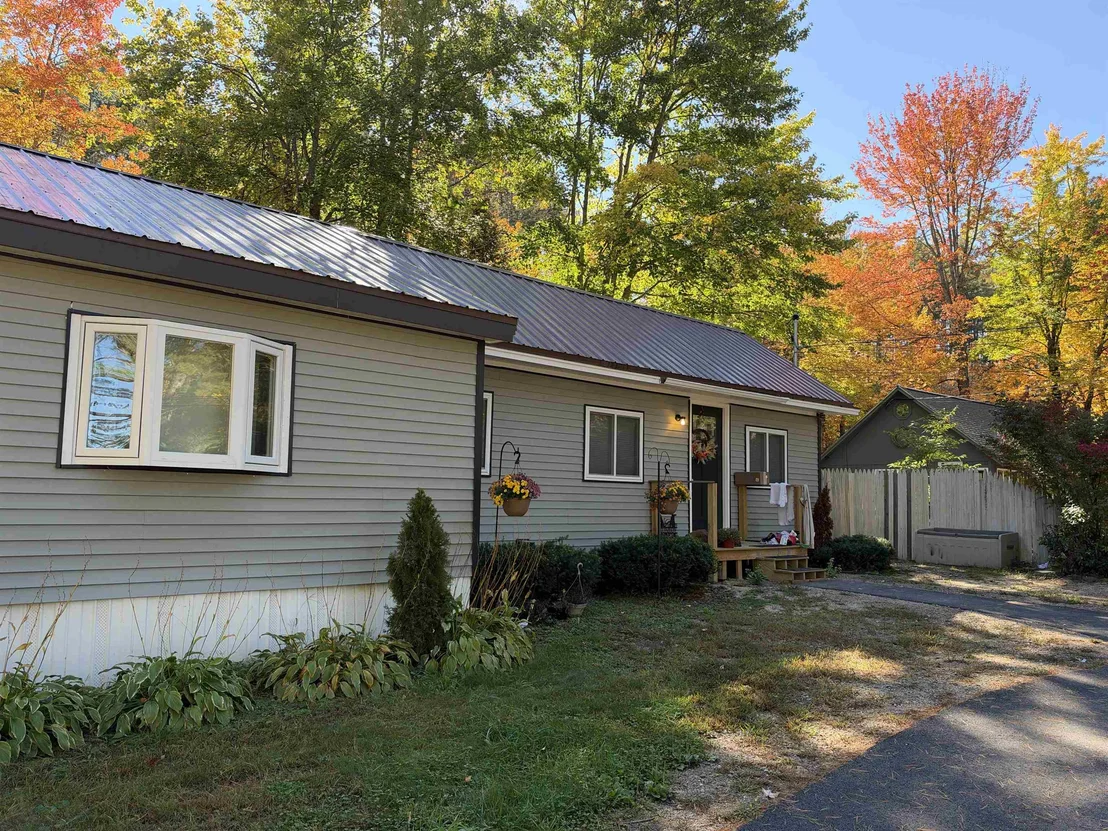 Photo of 40 White Pond