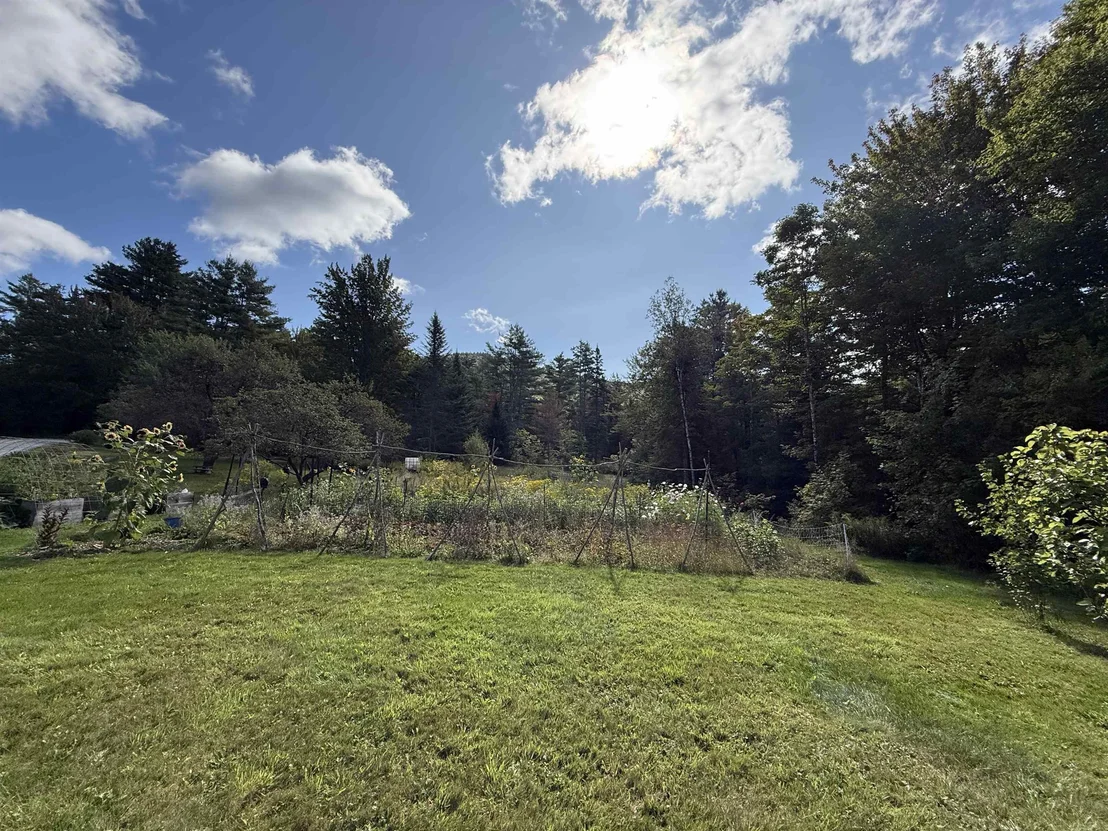 Photo of 2382 NH Route 118