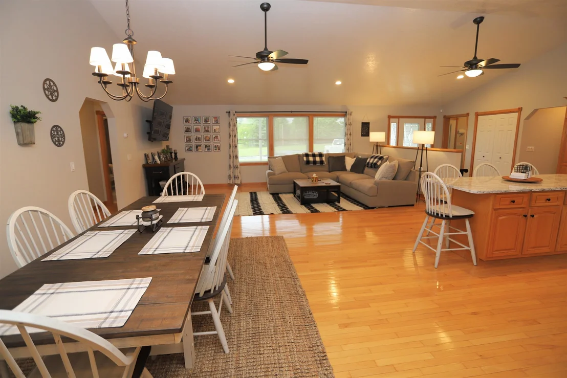 Photo of 348 Whispering Pines