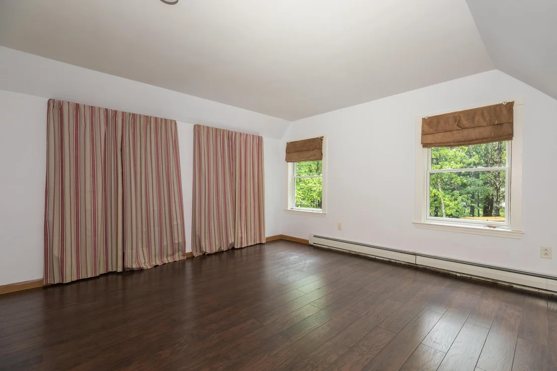 Photo of 19 Glen Hill
