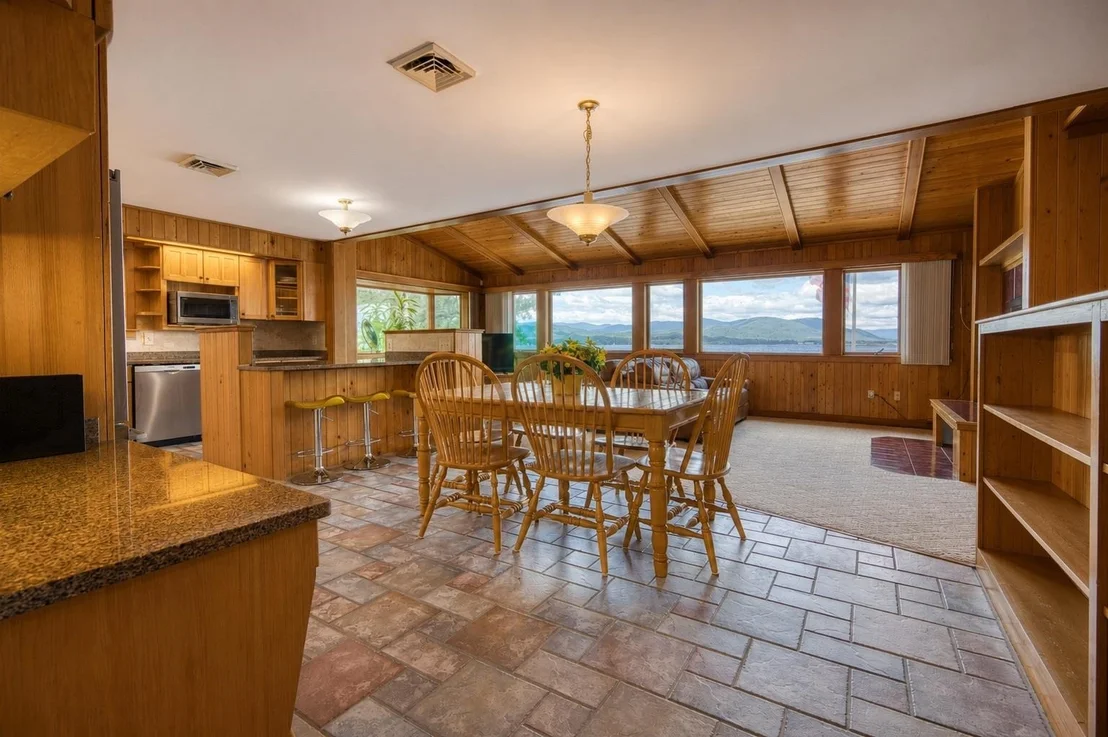 Photo of 52 Long Sands
