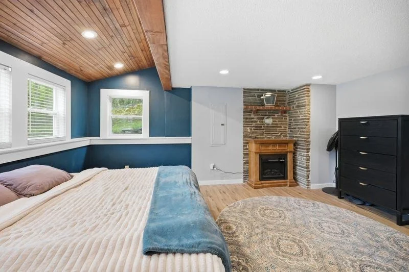 Photo of 10 Hillside
