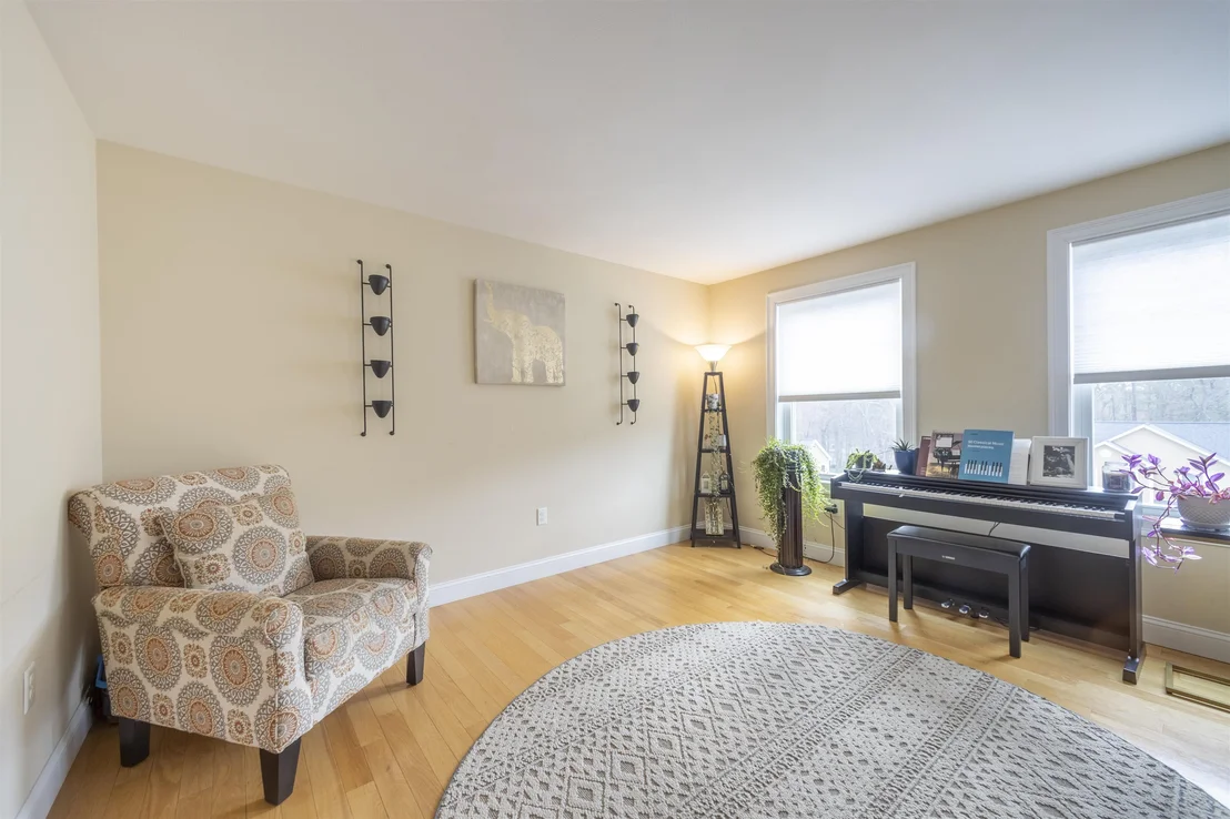 Photo of 23 Valleyview