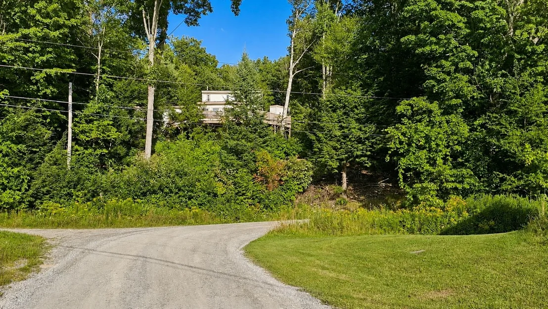 Photo of 7 Ezra Stone