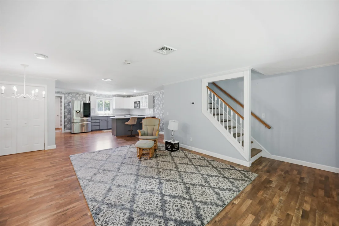 Photo of 10 Hampton Towne