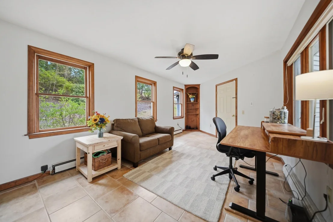 Photo of 142 Forestview