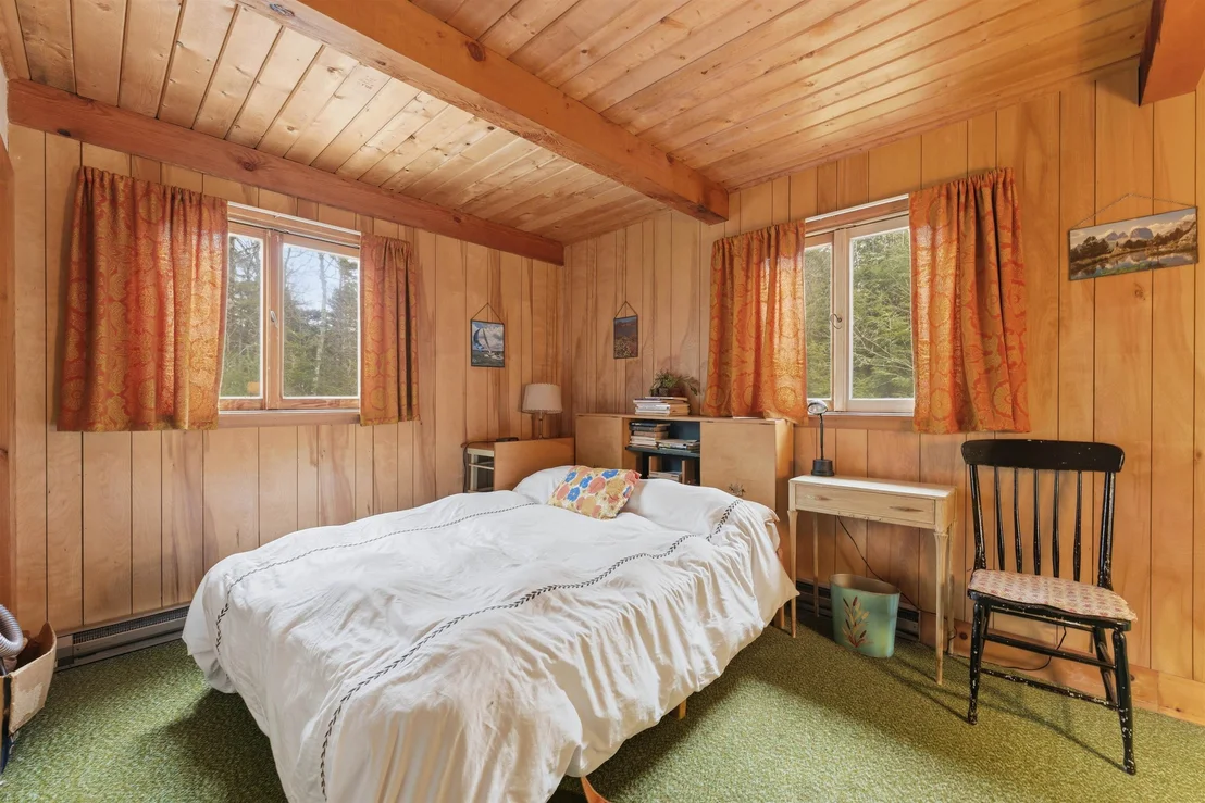 Photo of 2936 Hapgood Pond