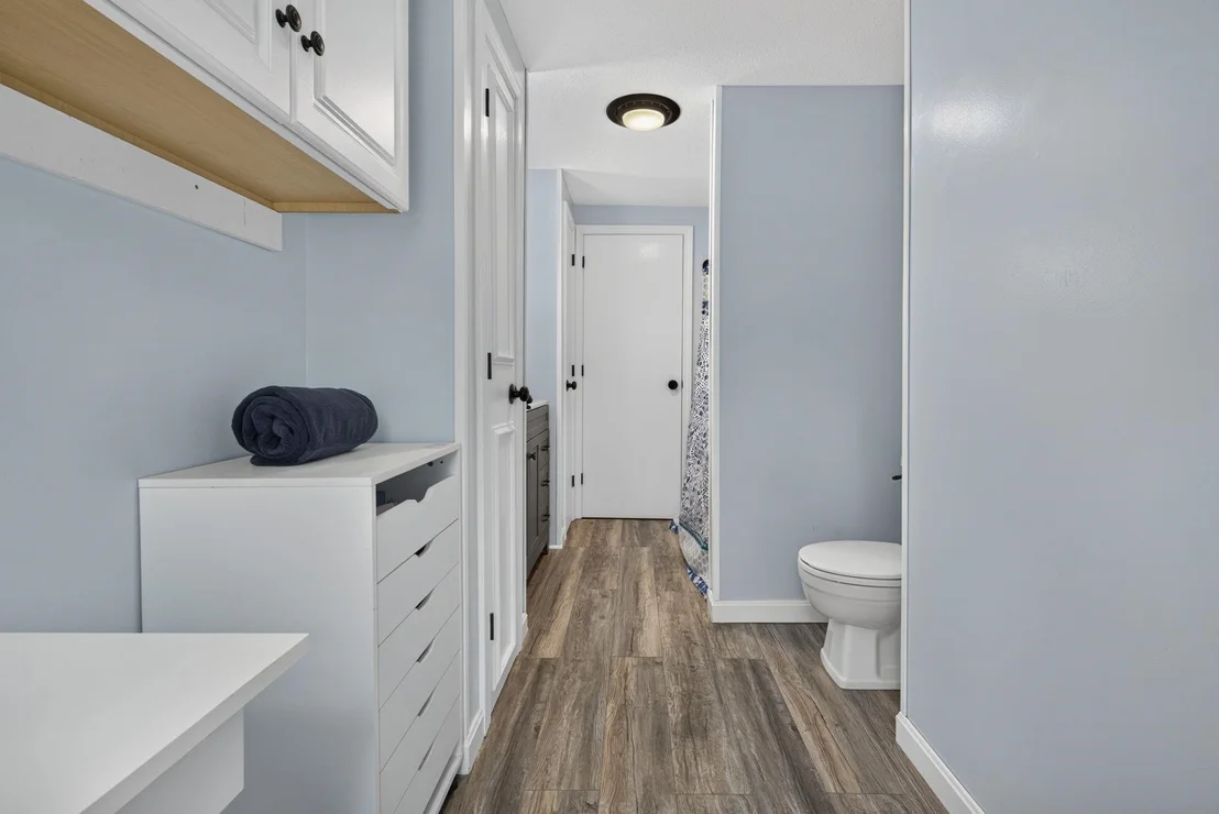 Photo of 284 Corning