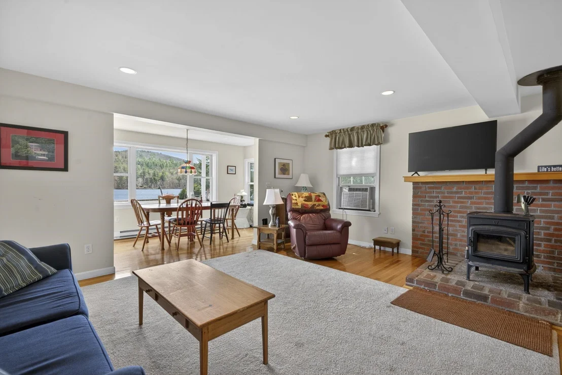 Photo of 408 Whitney
