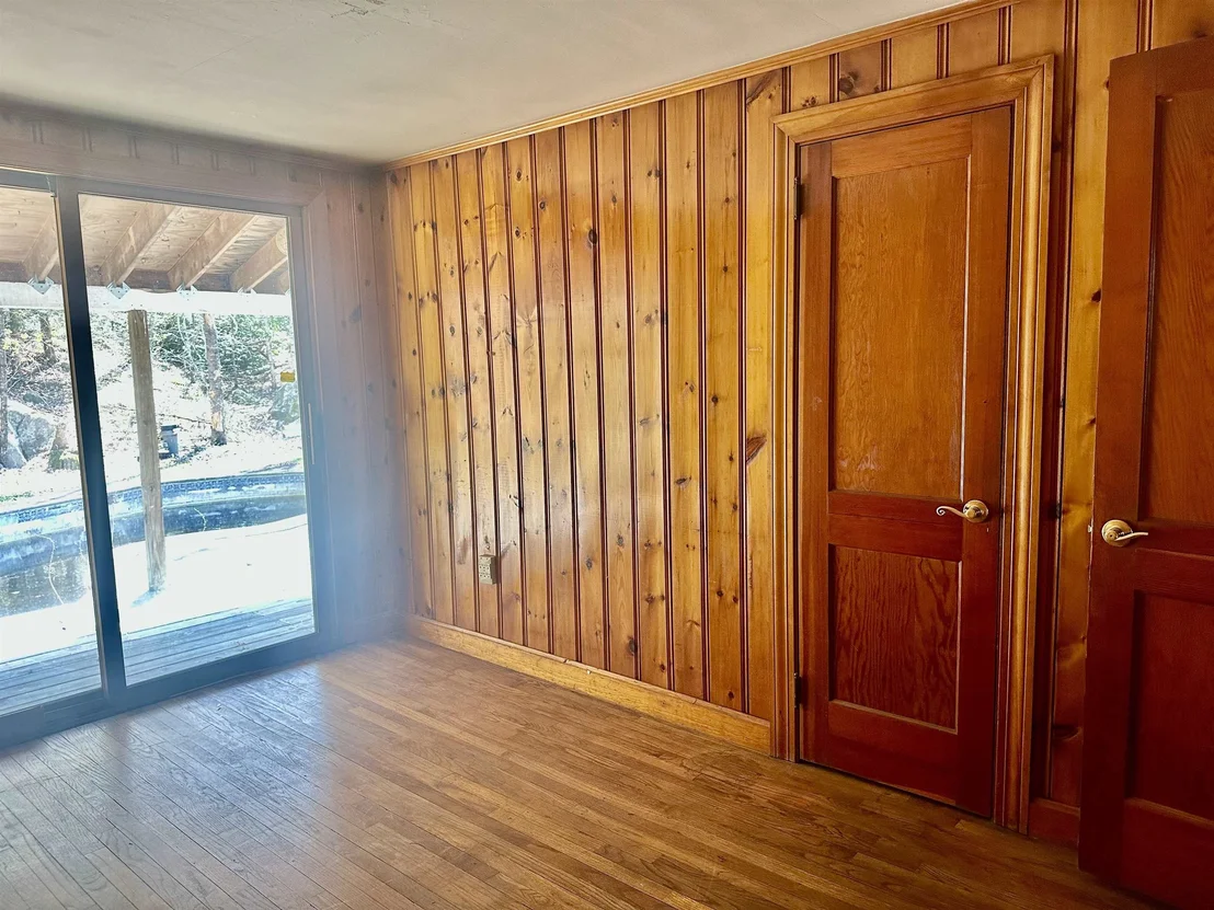 Photo of 1188 Valley