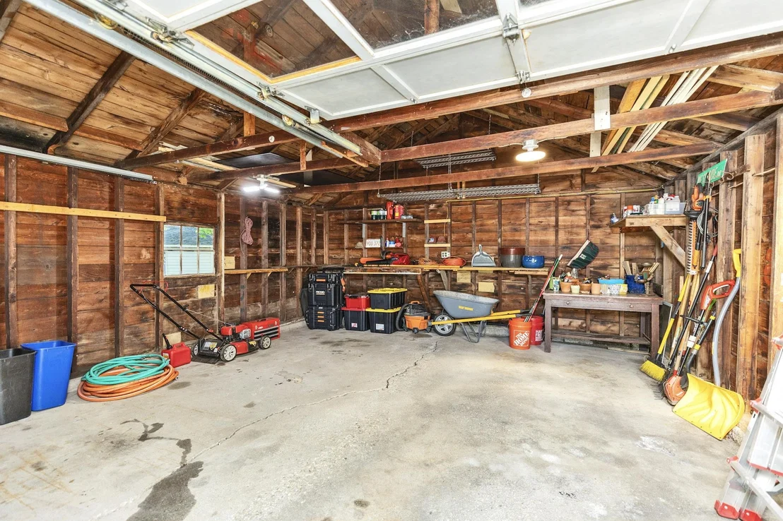 Photo of 370 Main