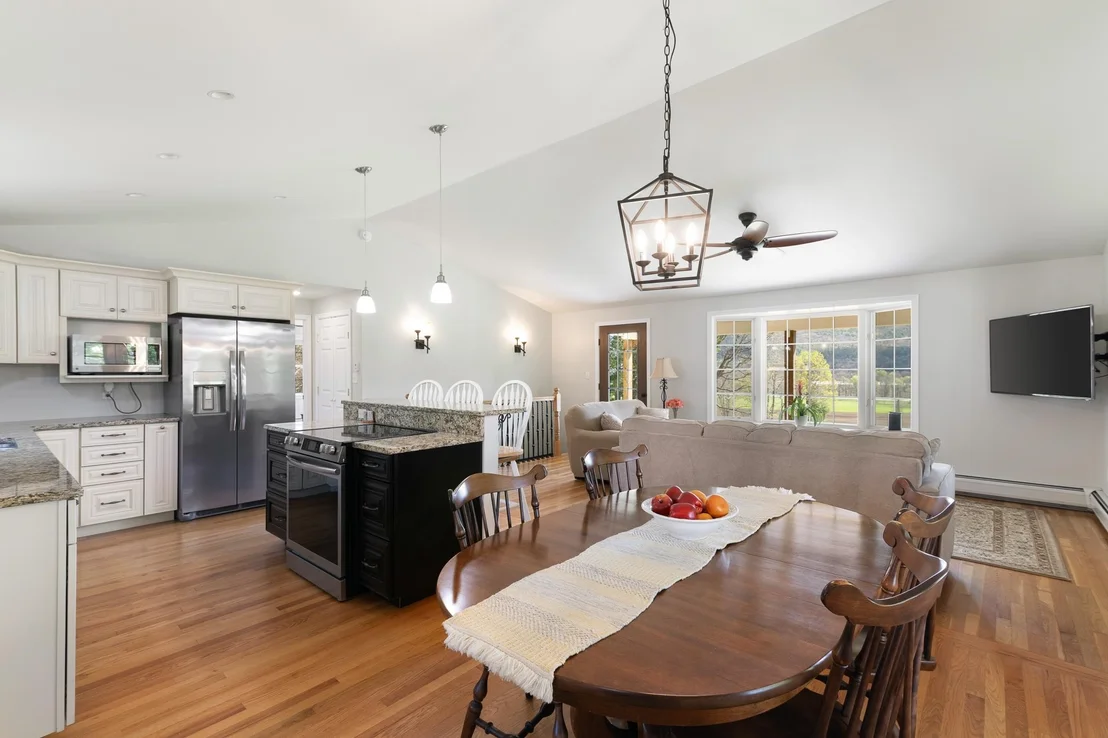 Photo of 88 Dummerston Station