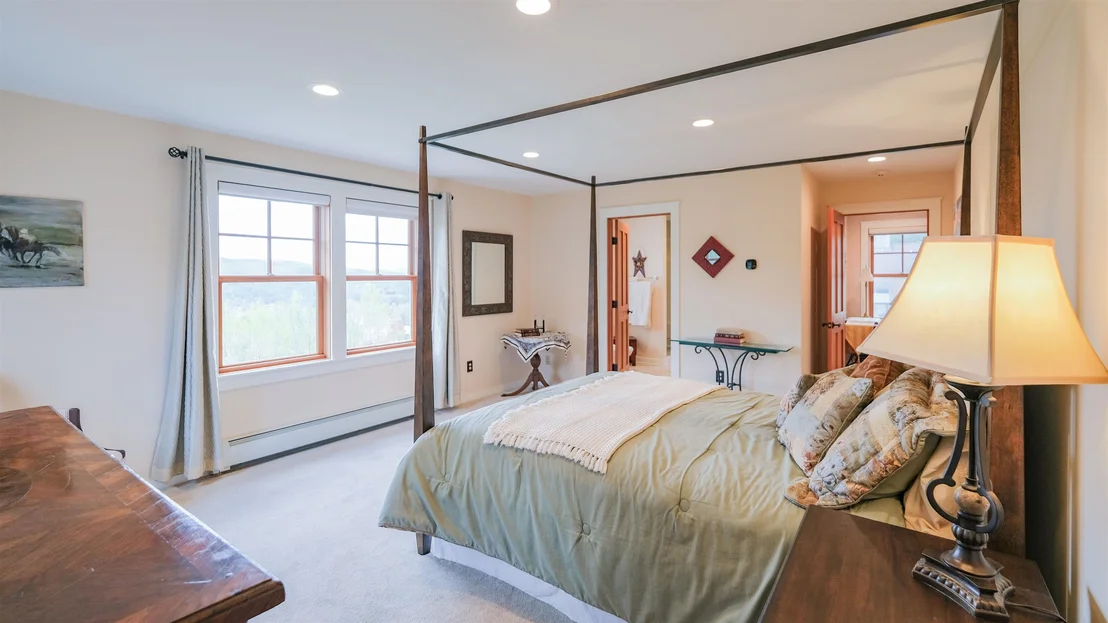 Photo of 42 Deerfield