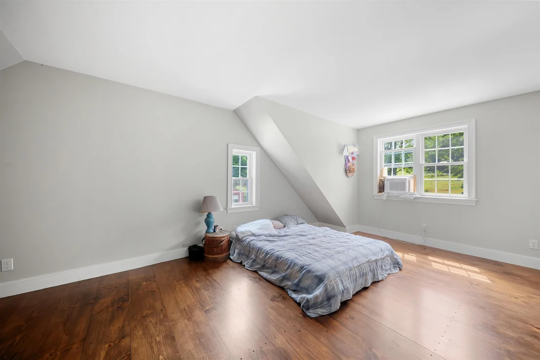 Photo of 164 Mason
