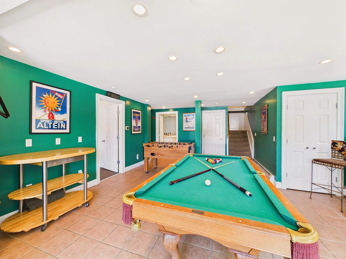 Photo of Unit UNITD at 300 Trailside