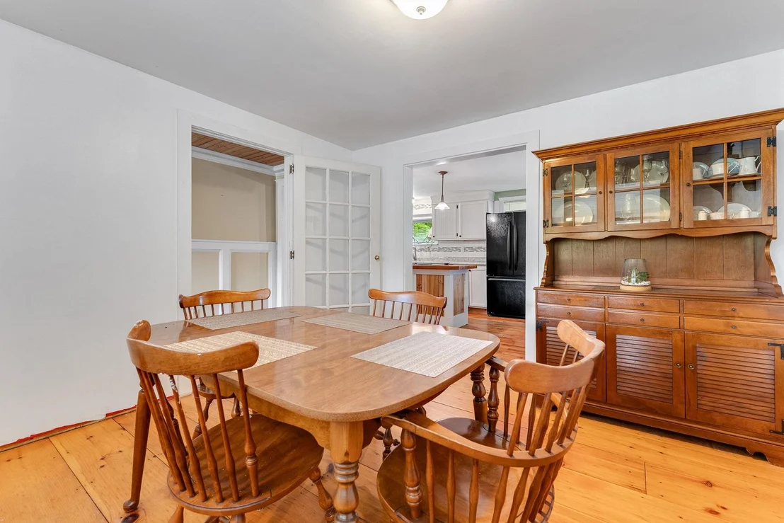 Photo of 387 Foote Brook