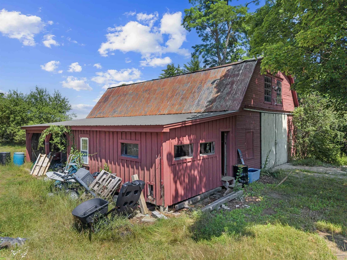 Photo of 385 Burnham Intervale