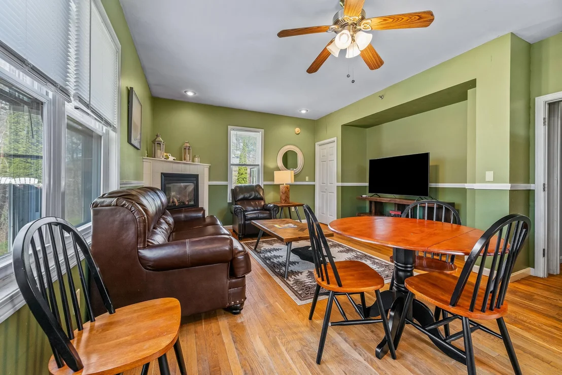 Photo of 12 Thorn Hill
