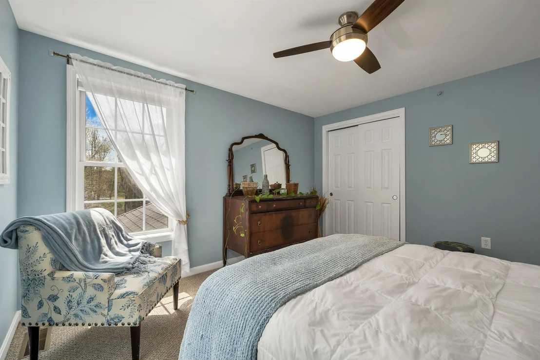 Photo of 71 Auburn