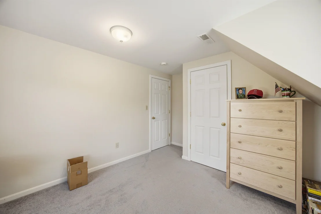 Photo of 48 Adams