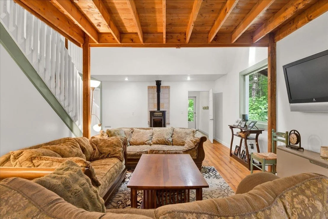 Photo of 929 Codding Hollow