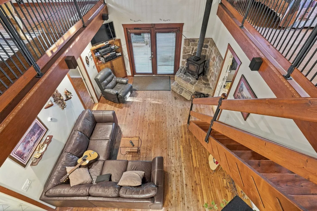 Photo of 328 Spring
