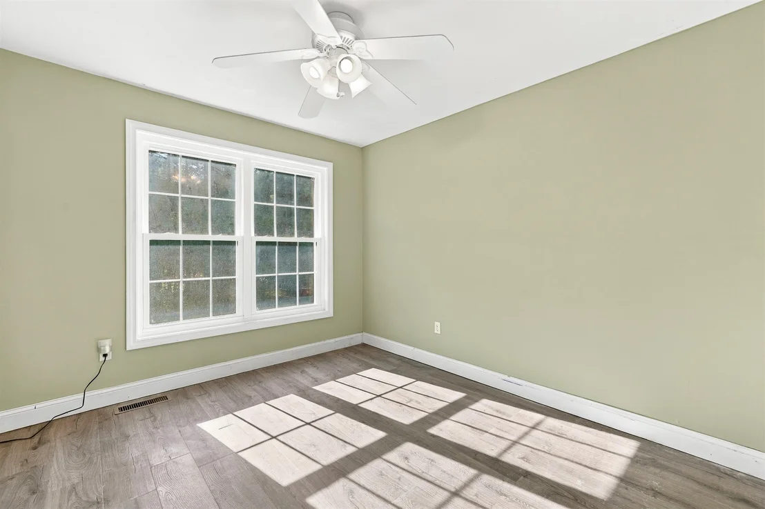 Photo of 13 Longview
