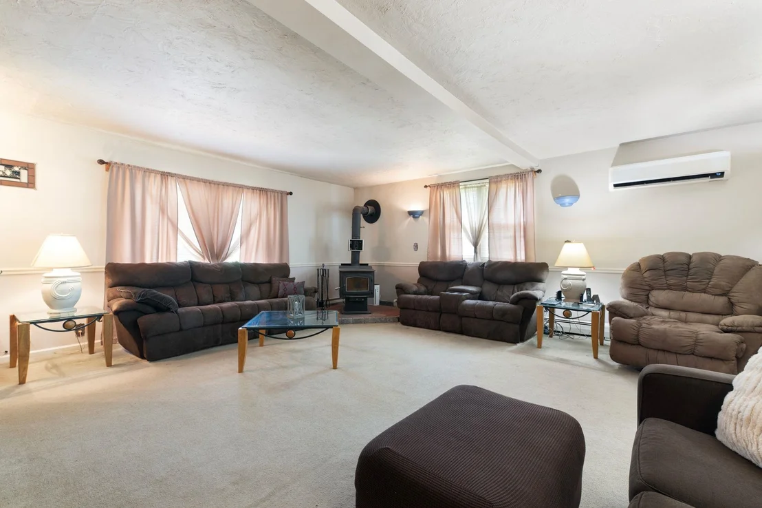 Photo of 13 Brookside