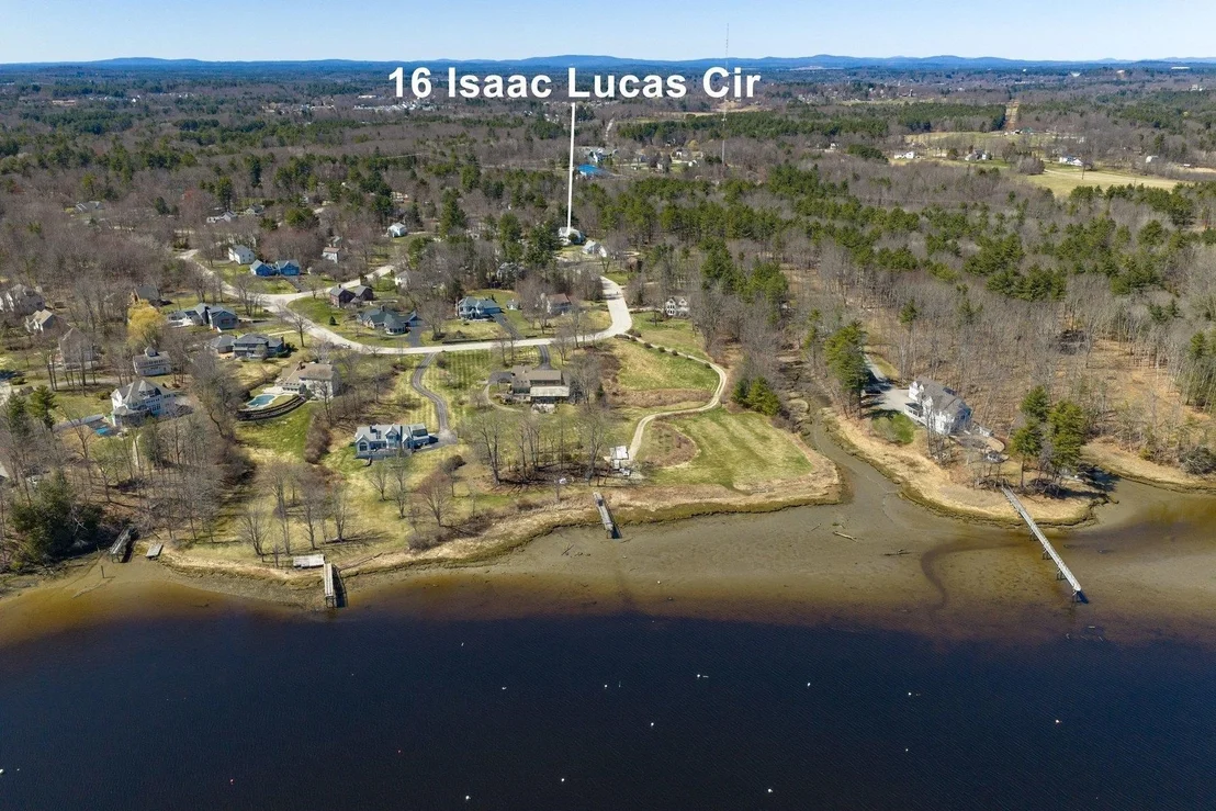 Photo of 16 Isaac Lucas