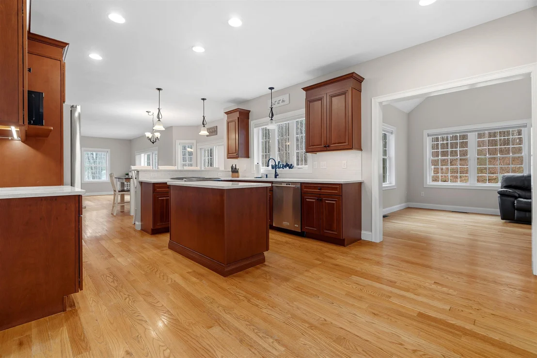 Photo of 18 Longmeadow