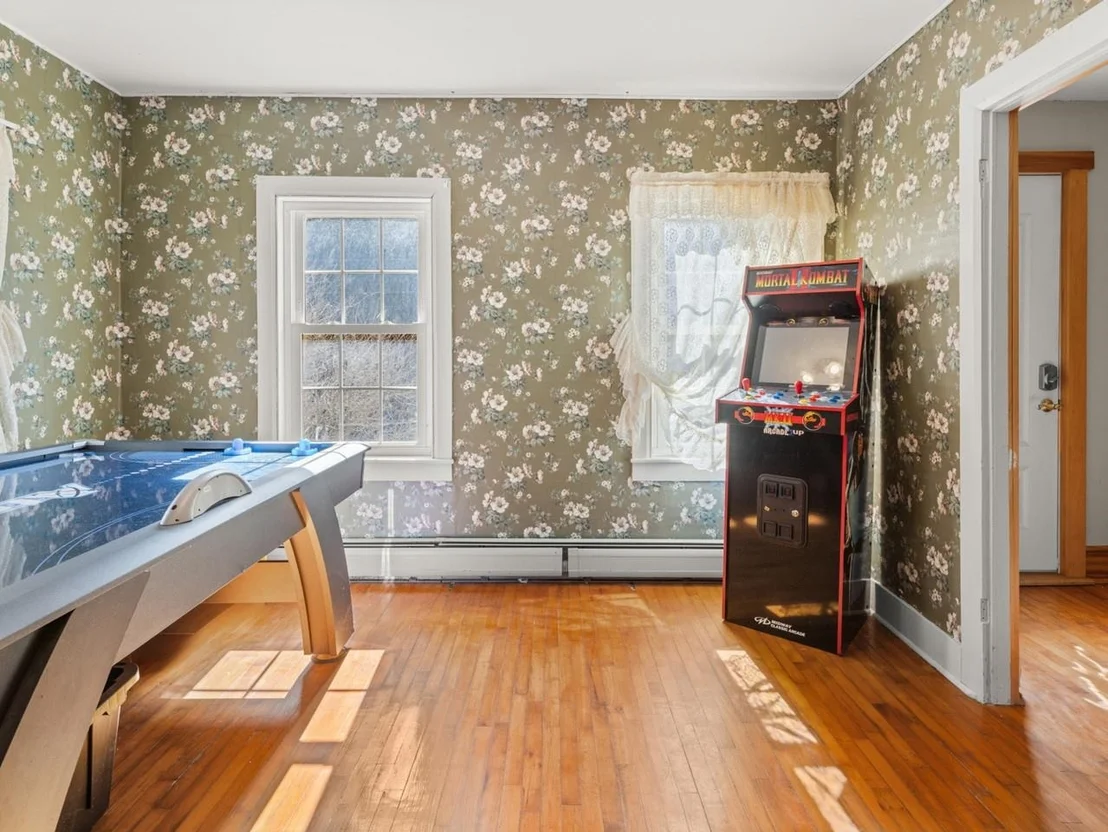 Photo of 2147 North Williston