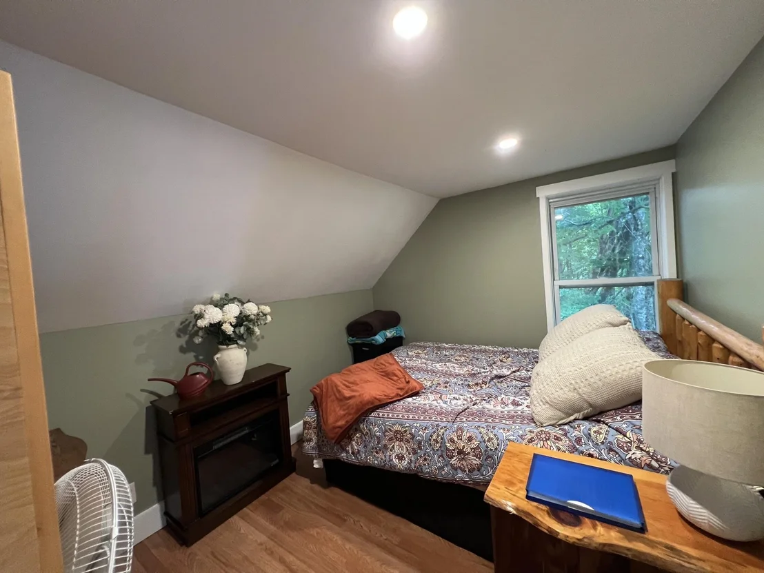 Photo of 135 East Ridge