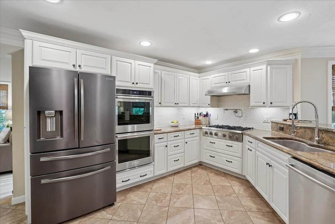 Photo of 72 Oakmont