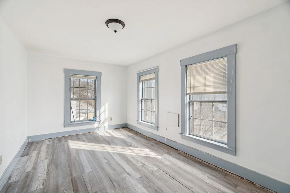 Photo of 74 Union
