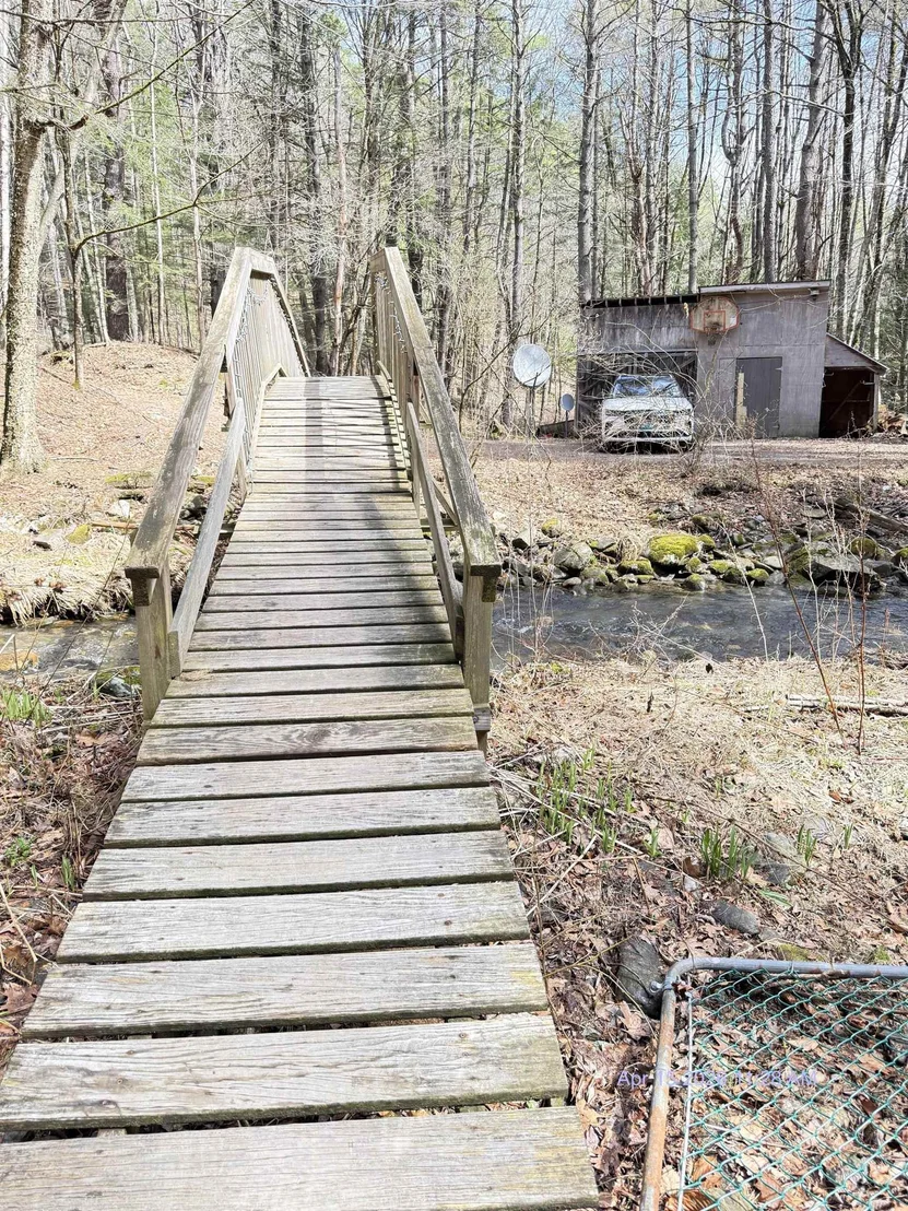Photo of 2390 Morse Brook
