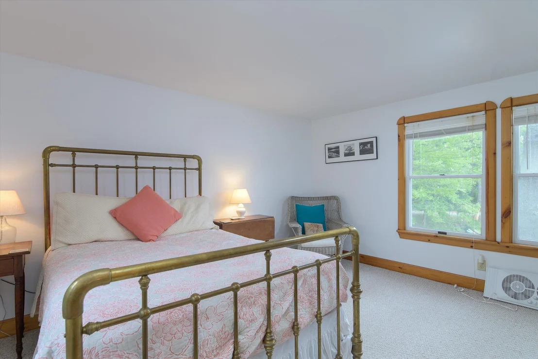 Photo of 46 Carpenters Point
