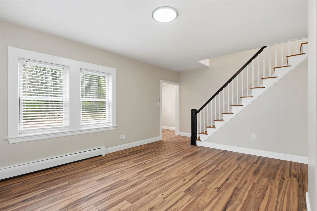 Photo of 293 Lawrence