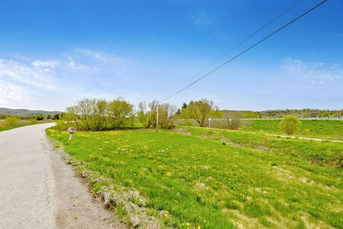 Photo of 560 River
