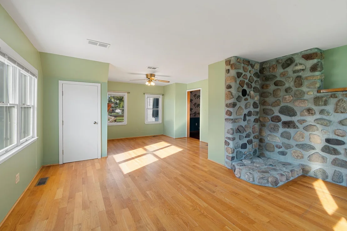 Photo of 30 Pine
