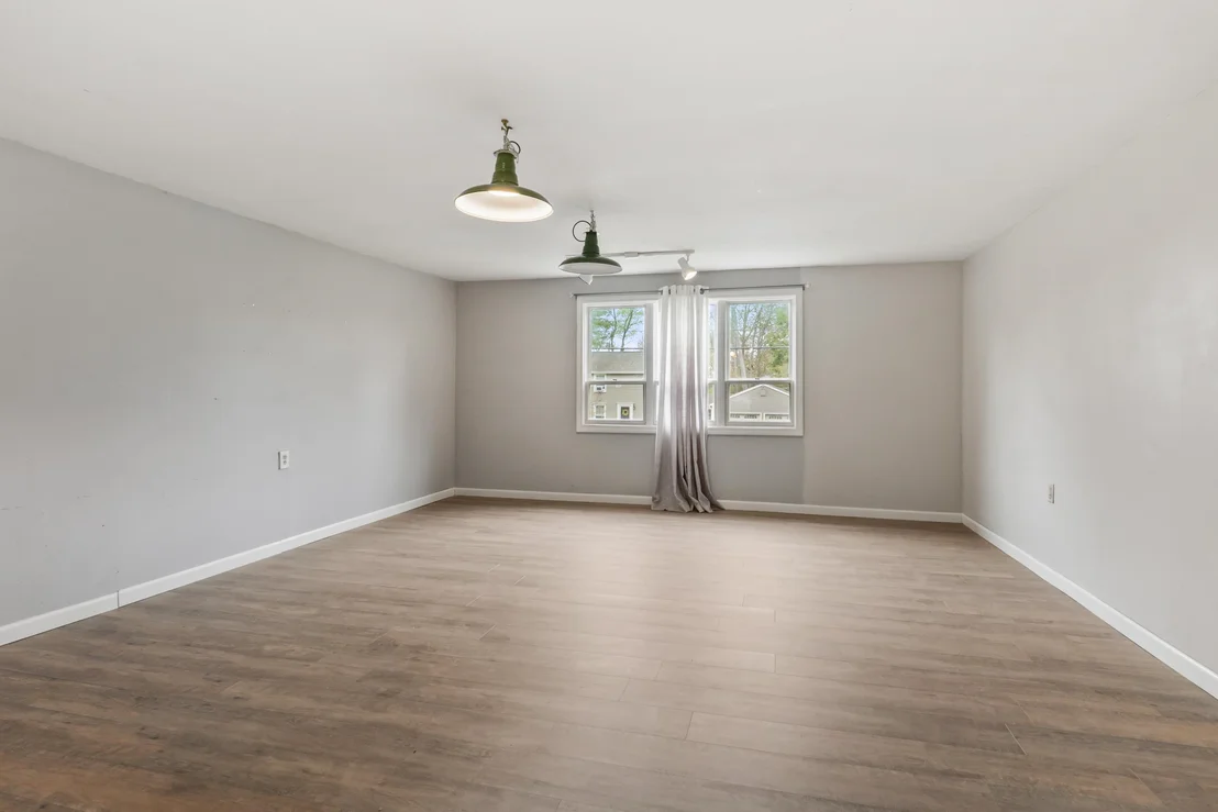 Photo of 35 Buttonwood