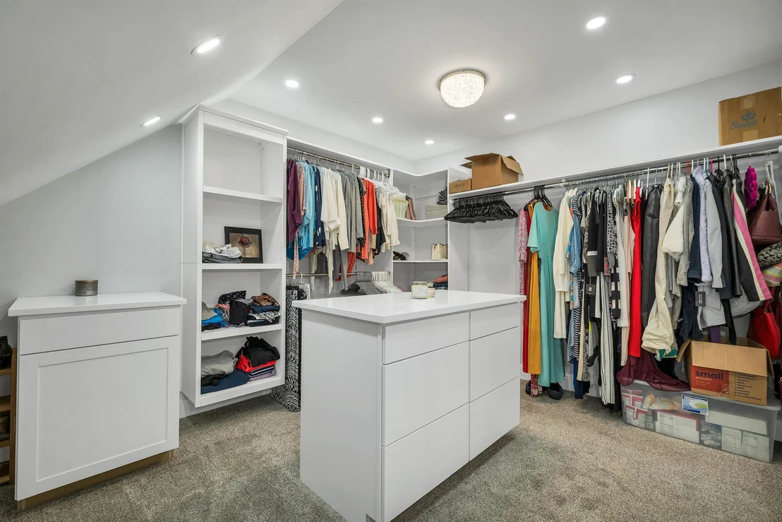 Photo of 329 Mountain View