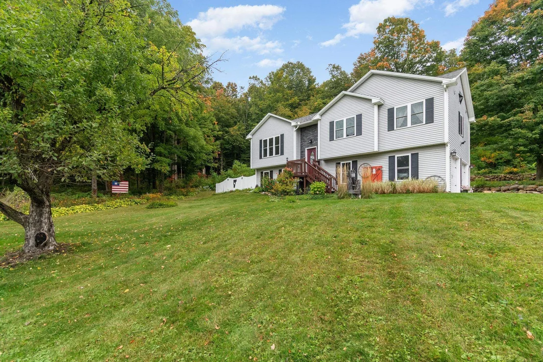 Photo of 387 St. Albans