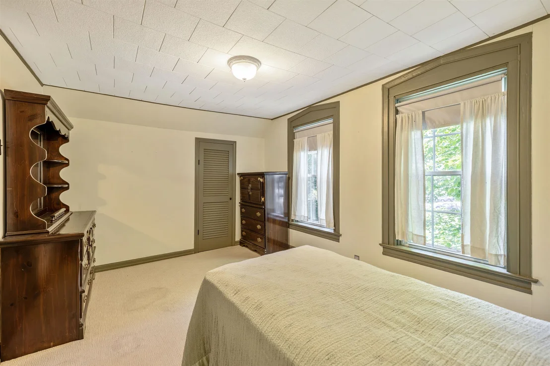 Photo of 295 Main