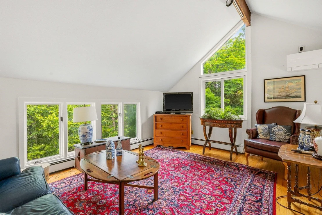 Photo of 217 Kensington