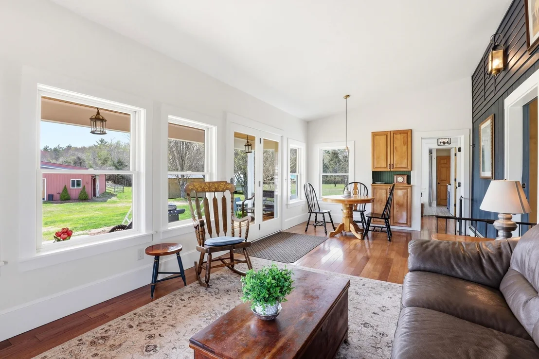 Photo of 557 South Barnstead