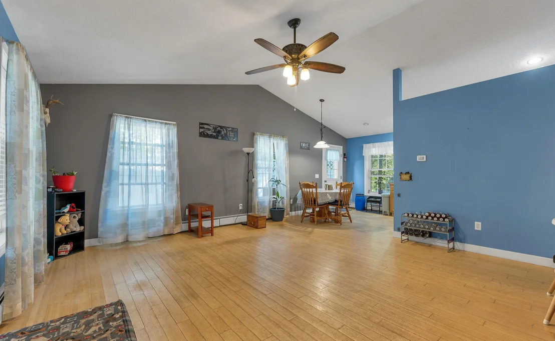 Photo of 8 Riverside