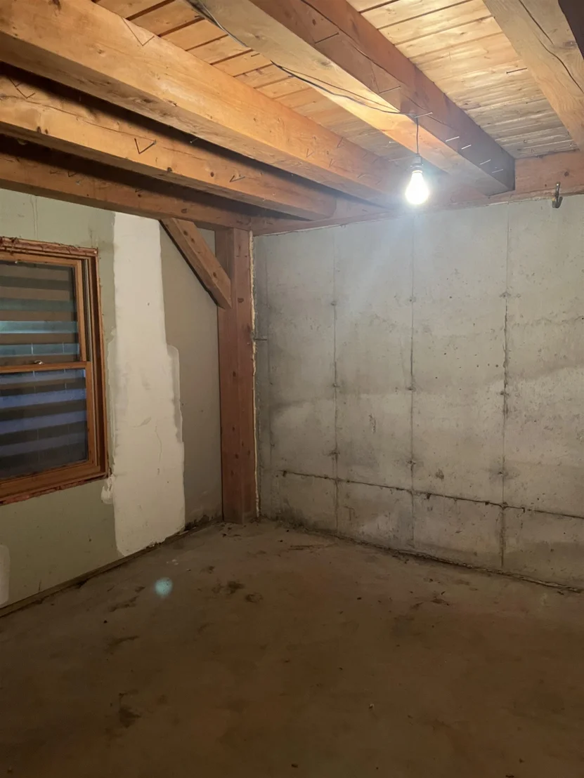 Photo of 1378 Hallstrom